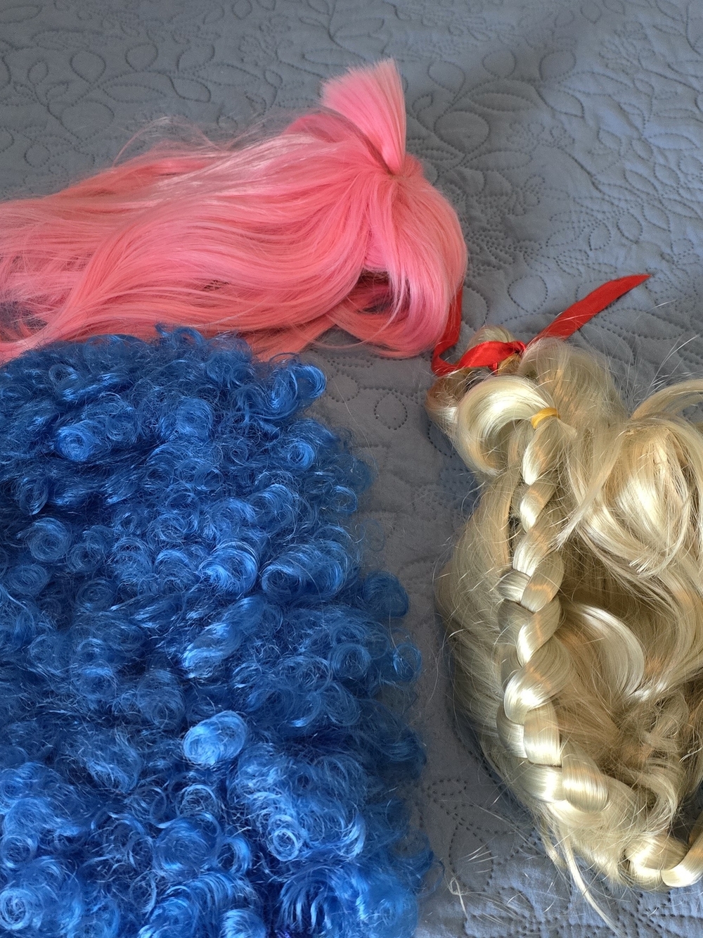 WIGS Marge Simpson. Cindy Lou Who And a Pink Wig. Halloween Costume Wigs